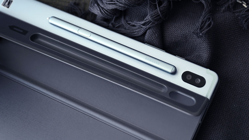 Illustration for article titled Samsung Galaxy Tab S6 Review: The Last of a Dying Breed